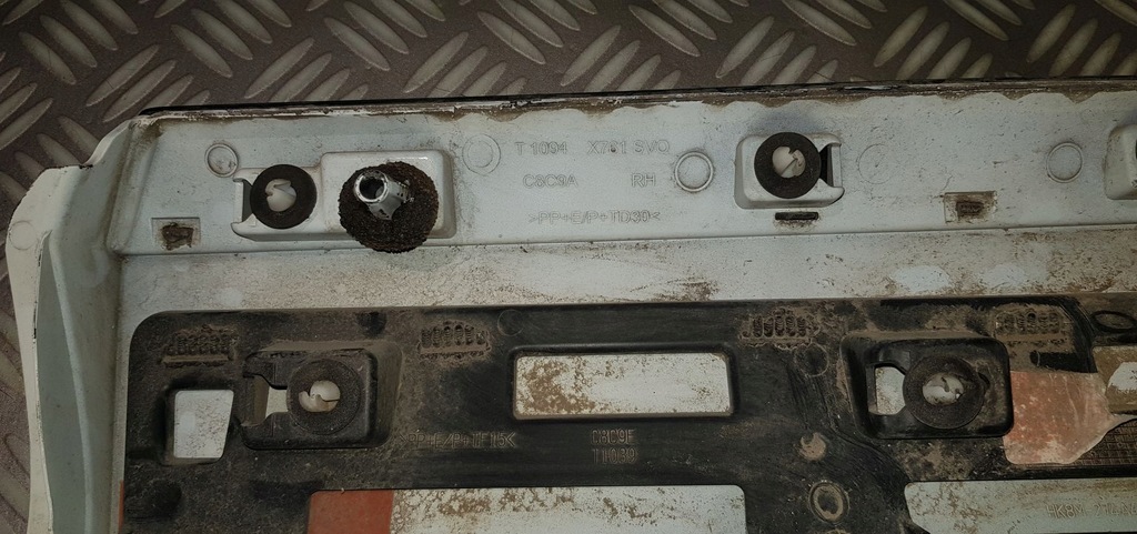 фото №12, Jaguar f-pace x761 fpace молдинг двері права задня нижня polaris white black