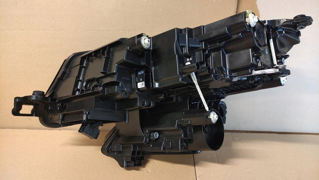 фото №10, Skoda kodiaq лампа правая перед full led 566941016e