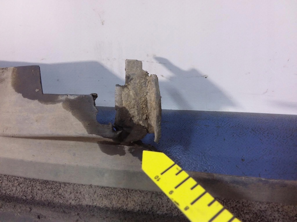 фото №14, Audi a8 d4 4h накладка порог правая 4h0853856e ly8x