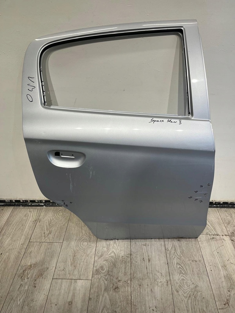 фото №1, Mitsubishi space ii star двері правий задня задні