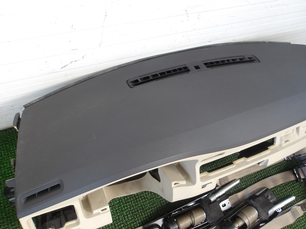 фото №5, Volvo v70 iii 07-12 приборная панель консоль подушка безопасности натяжители