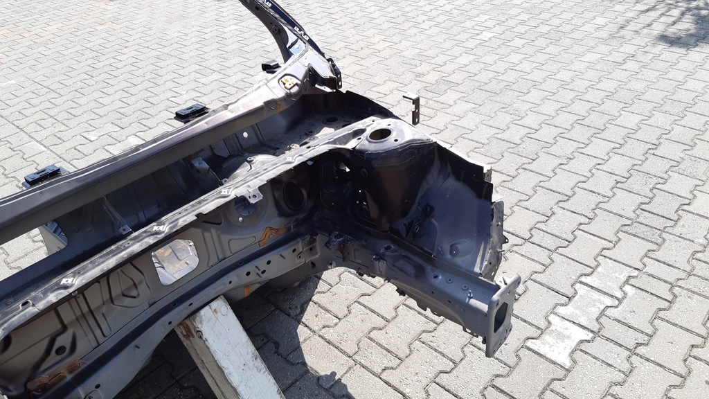 фото №4, Volvo xc40 четверть левая перед