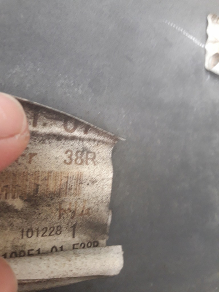 фото №13, Mazda 3 bl 2009-2011 бампер перед kompletny хороший цвет 38r bez покраска