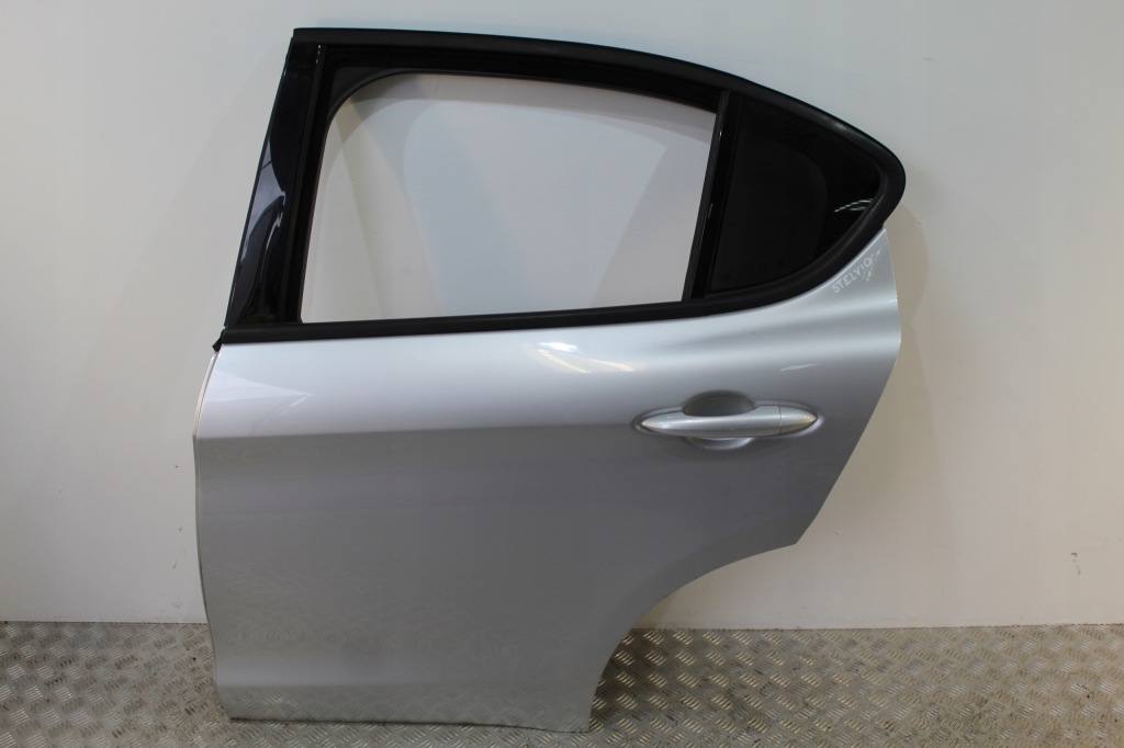 фото №1, Двері лівий задня задні stelvio
