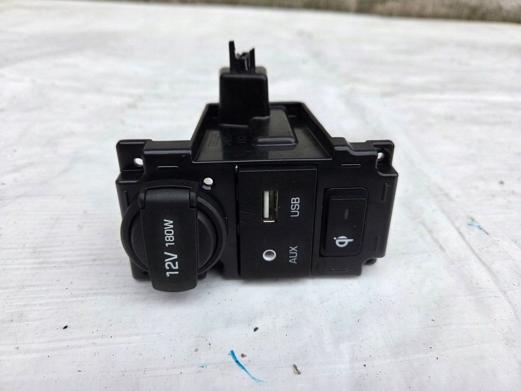 фото №1, Hyundai i30 iii 17- роз'єм usb 96120-g2050