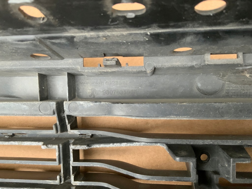 фото №14, Решётка радиатора решётка радиатора бампера peugeot 508 i lift 2014- 9807631077