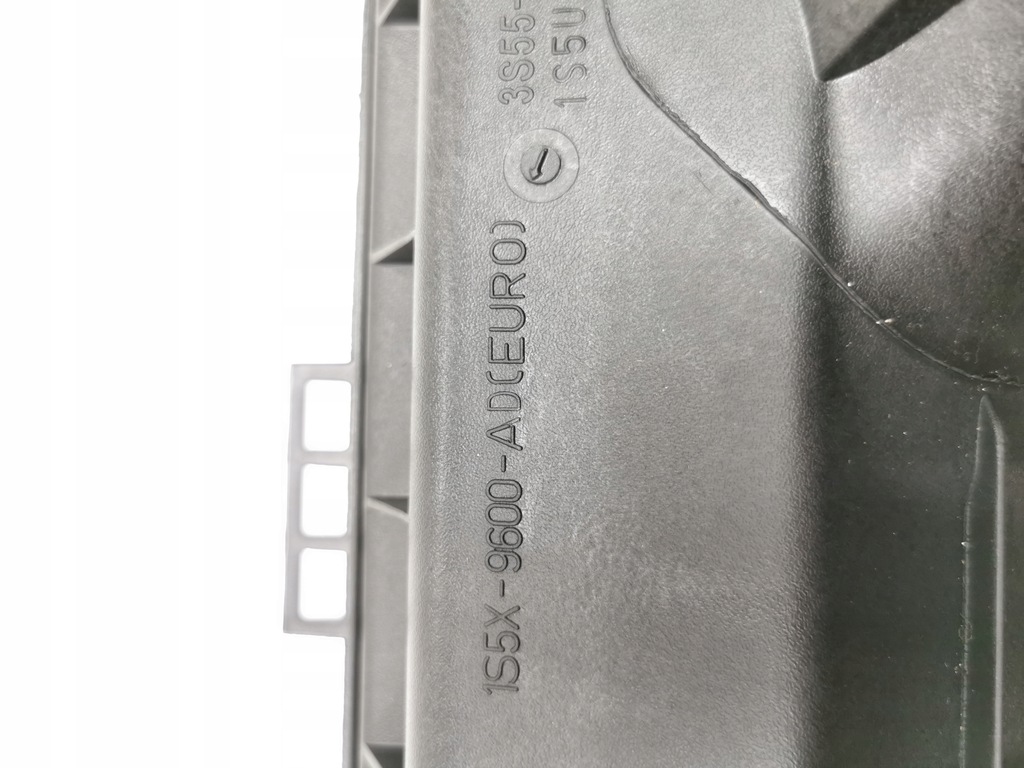 фото №9, Корпус, фільтр повітря ford ka 1996-2008 ccq оригінальний номер 1307714