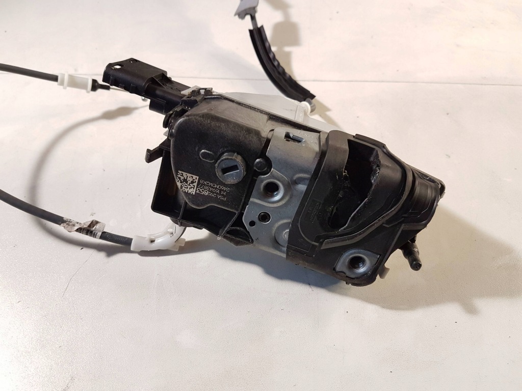 2021 peugeot 208 замок дверь задних 16943877 с Разборки