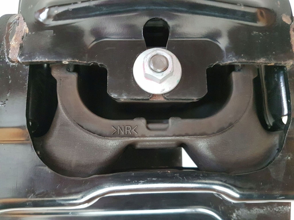 фото №8, 2017 toyota prius xw50 подушка коробки передач 1237237311