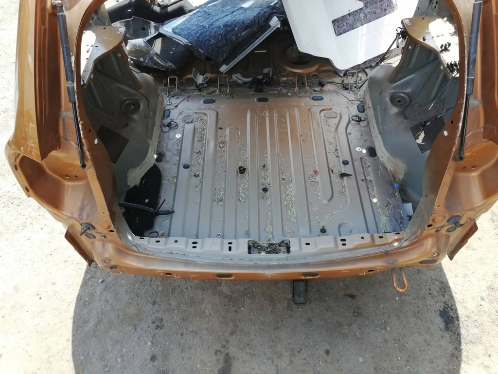 фото №1, Pas задний поддон пол dacia duster ii