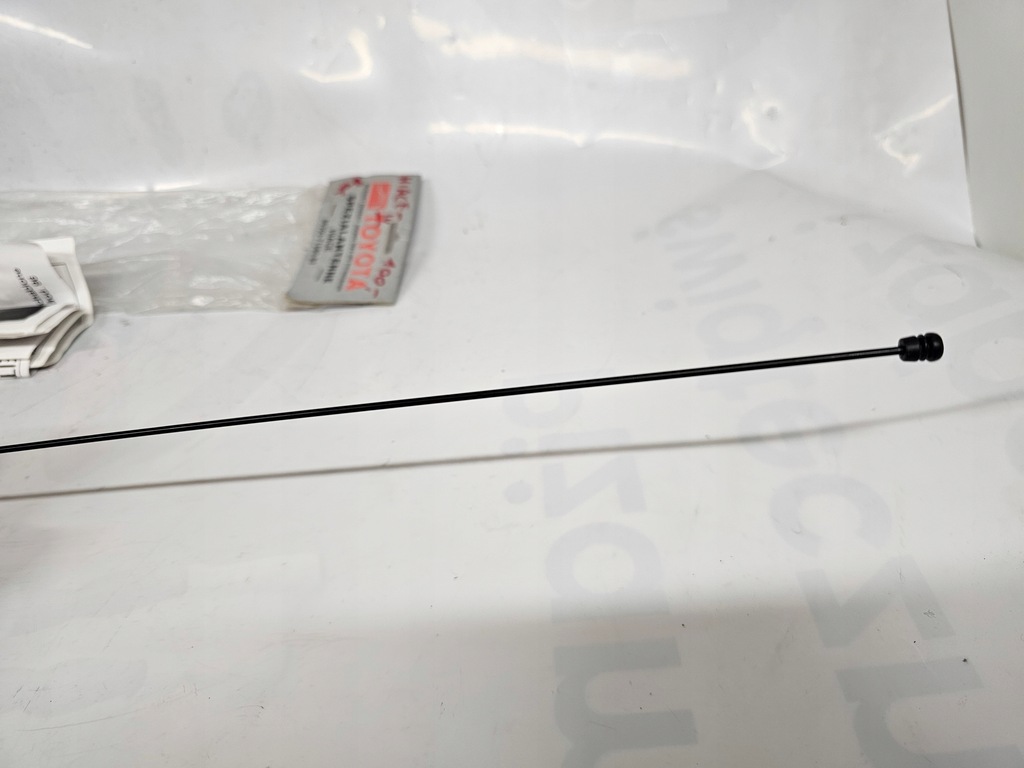 фото №9, Toyota hiace iv антена 86300-71580-83