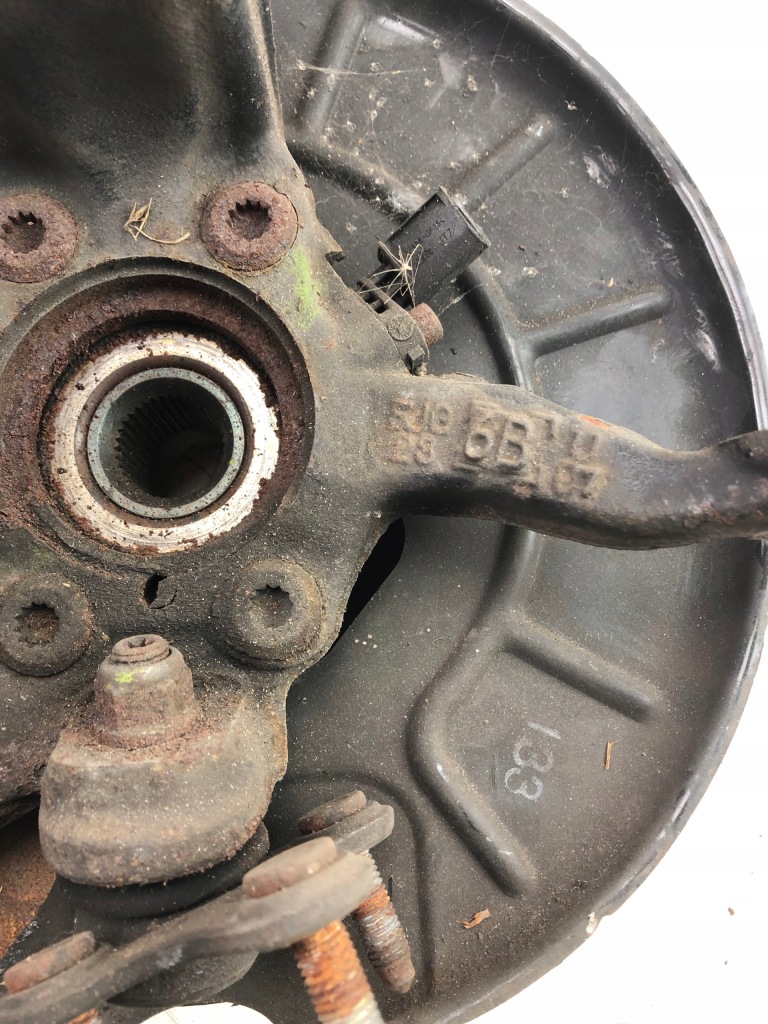 фото №6, Vw touran 1t0 поворотный кулак ступица колеса правый перед