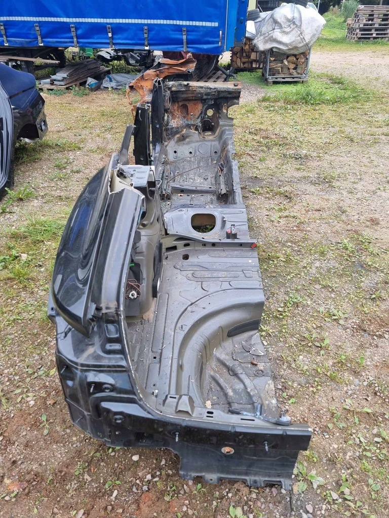 фото №13, Vw arteon r-line задняя перед четверть крыша kombi sedan