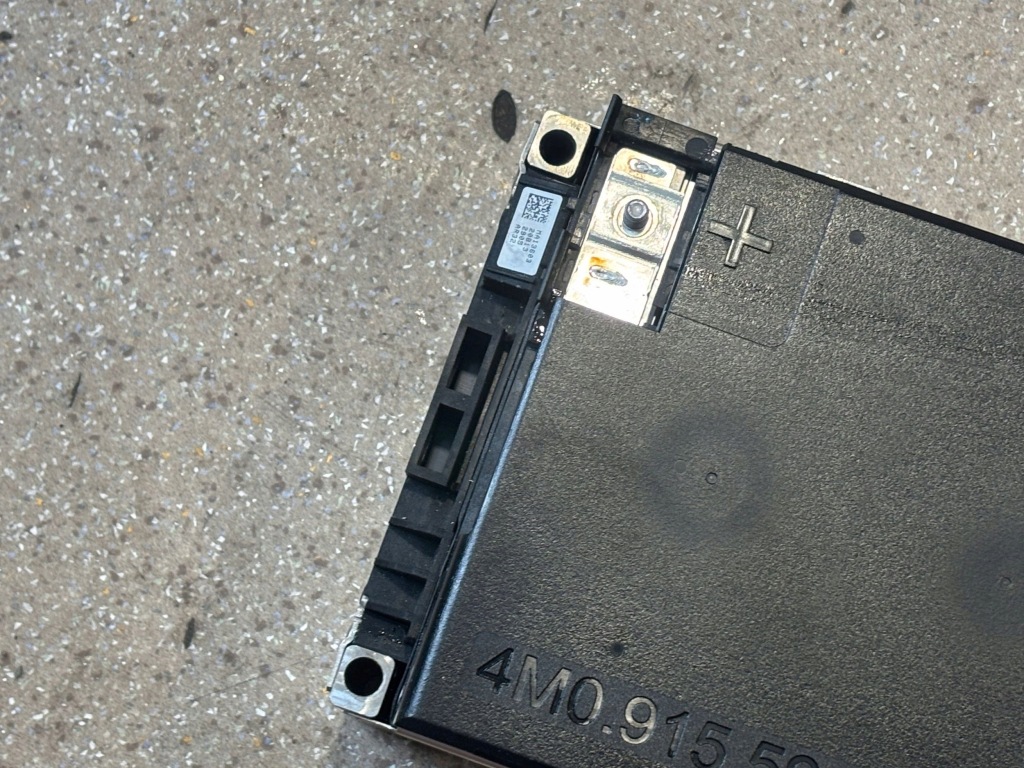 Элемент аккумулятора porsche panamera 971 4m0915591p Киев