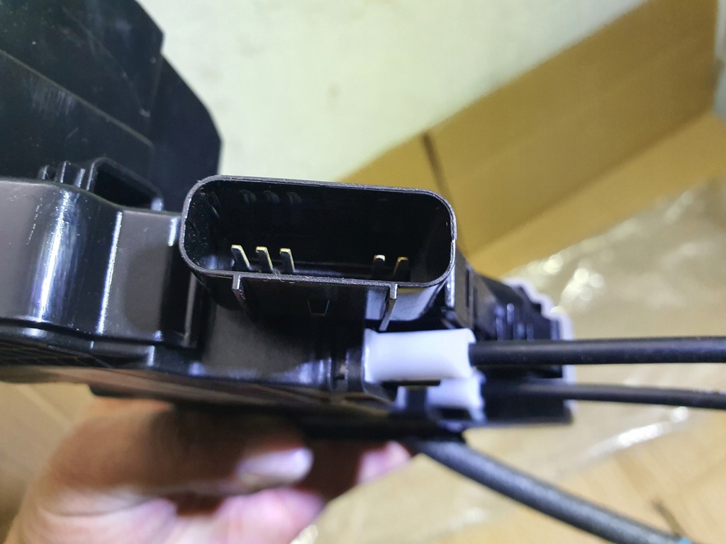 фото №7, Kia sorento iii замок дверь правый задняя 81420-c5000