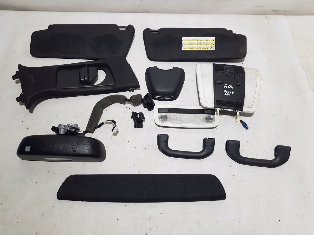 фото №1, Mercedes w204 amg чорні салон стійки лампа пластики