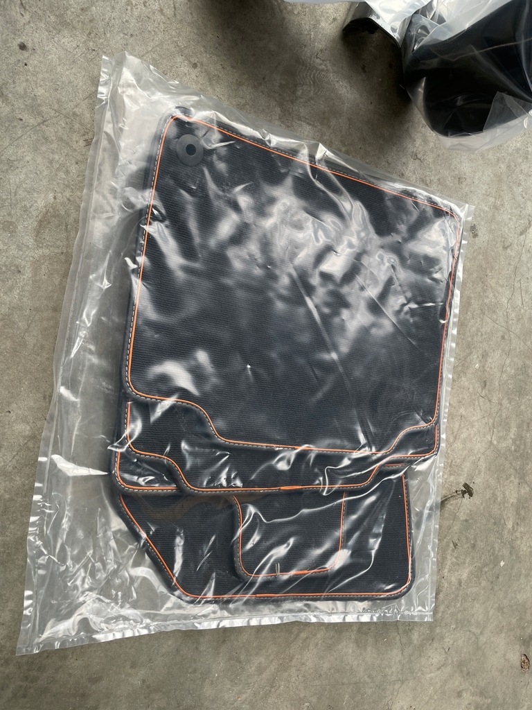 фото №9, Оббивка сидіння volvo v90 cross country oceanrace