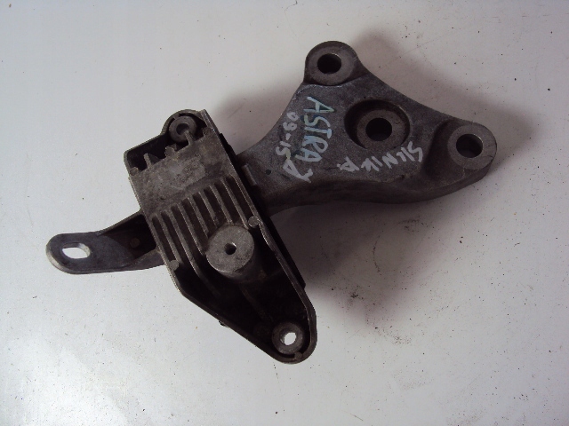 фото №1, Подушка двигателя opel astra j 09-15