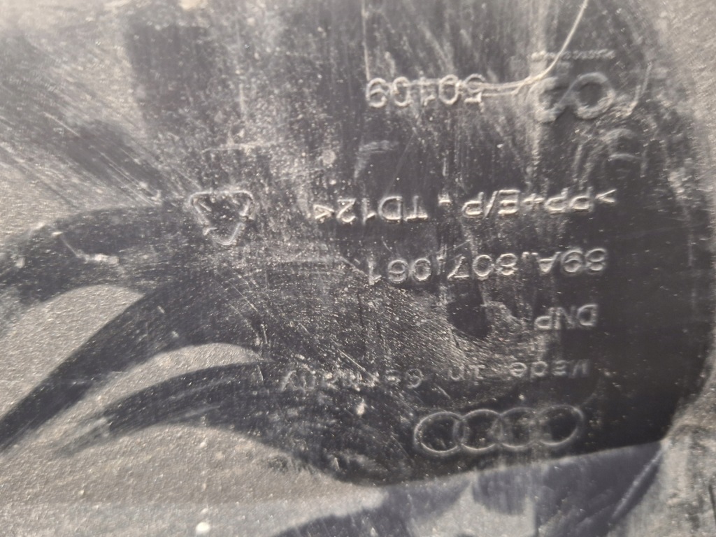 фото №11, Бампер audi q4 89a e-tron 2021-2024 оригинал оригинальный номер решётка радиатора диффузор решётка