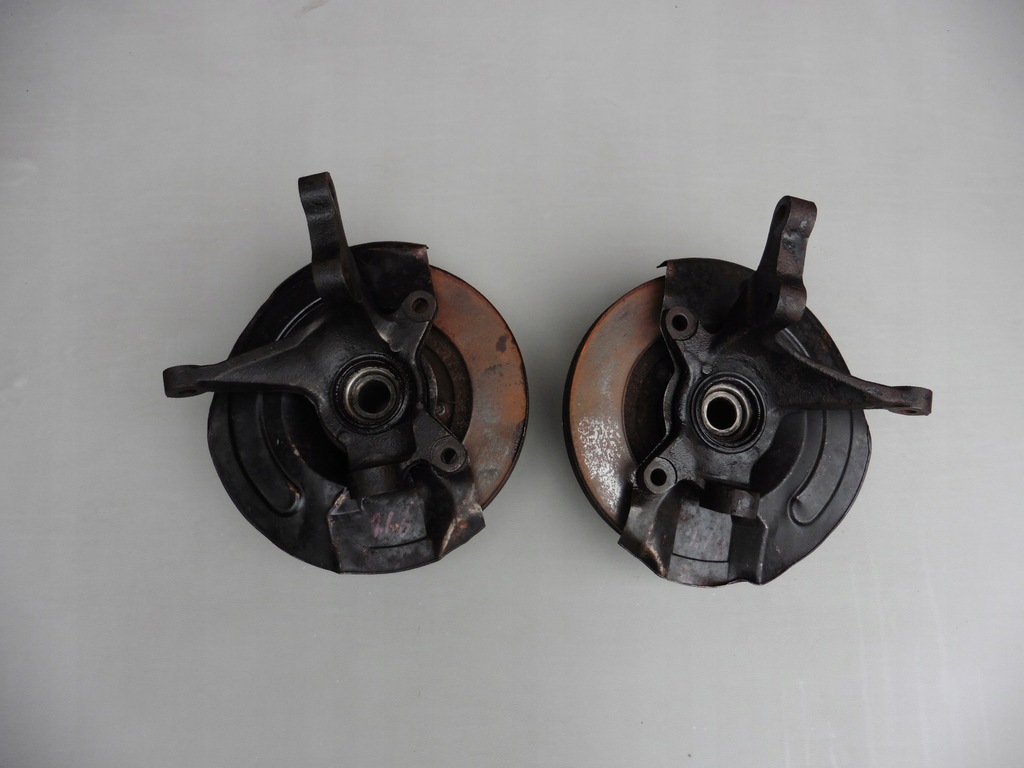 фото №1, Поворотный кулак ступица правая левая lantra bez abs