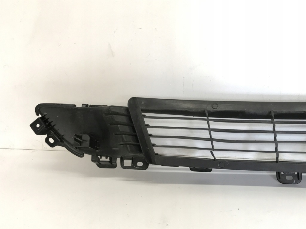 фото №10, Tesla y решітка середня бампера 1493759-00-a