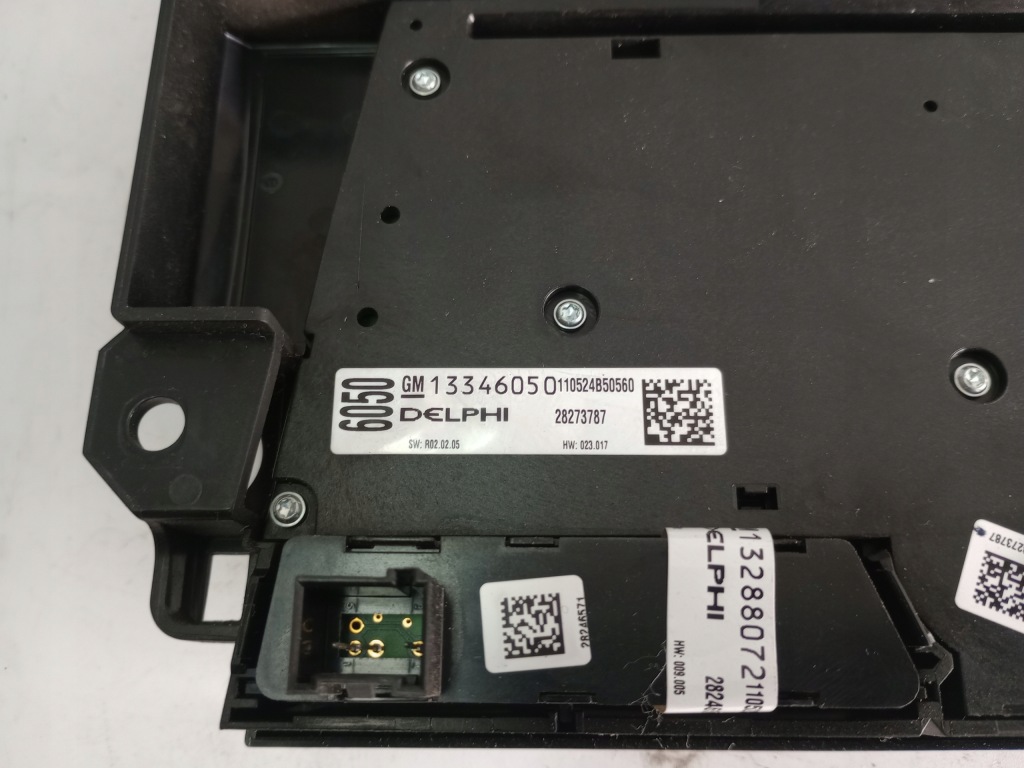 Купить Opel astra iv j панель радио обдув 13346050 13346092 европа