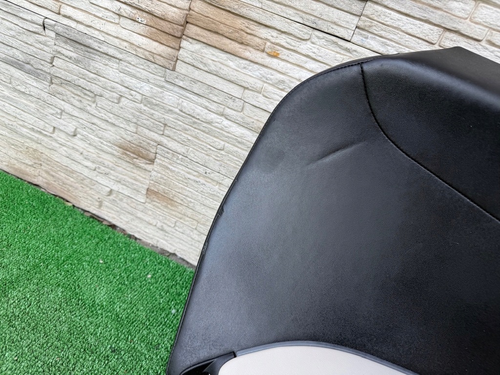 фото №8, Обивка дверь bmw i8