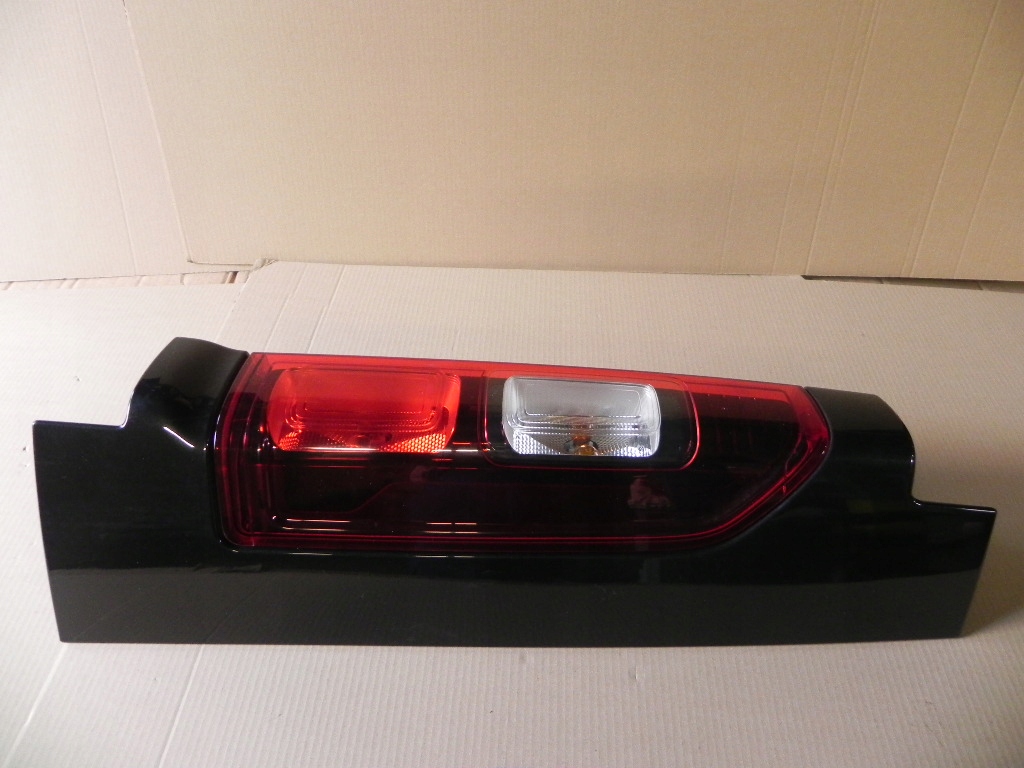 фото №1, 318 opel vivaro iii 16r лампа задня права