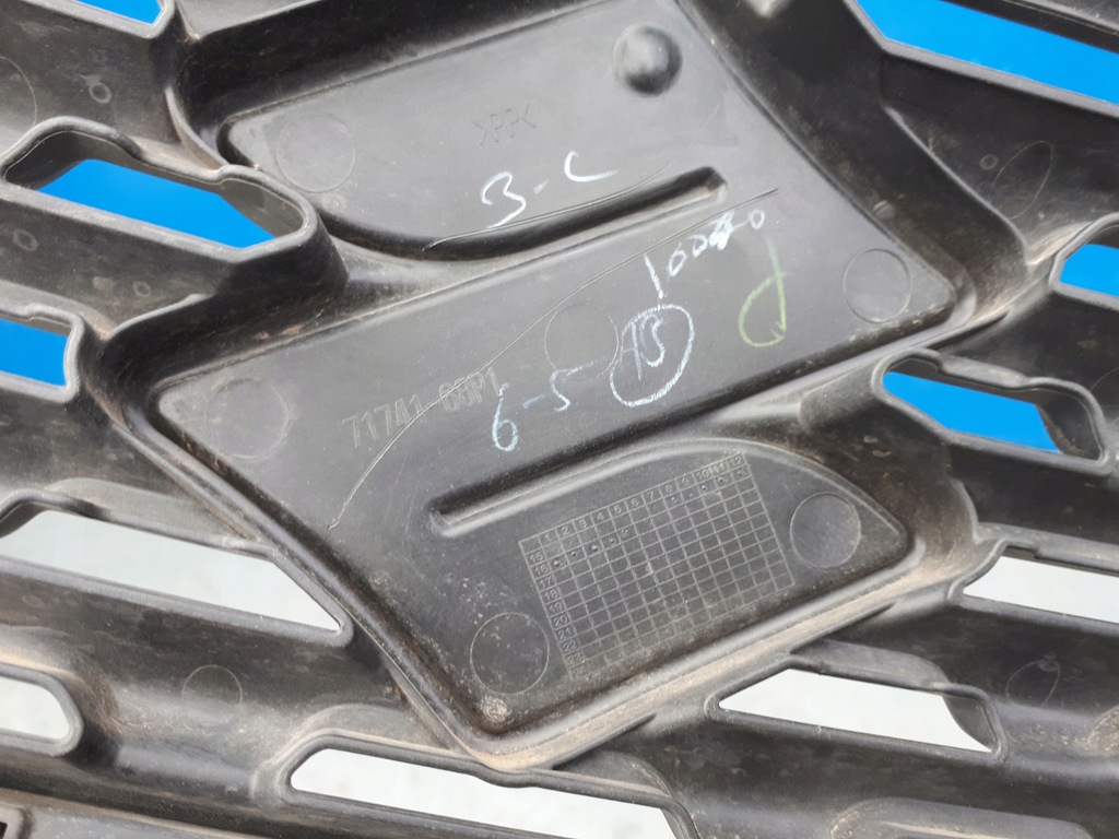 фото №15, Suzuki baleno 2015 2016- 15- решітка радіатора решітка радіатора