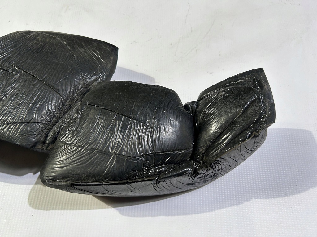 фото №8, Шумоизоляция вкладка пена крыла правого maserati granturismo 2008-