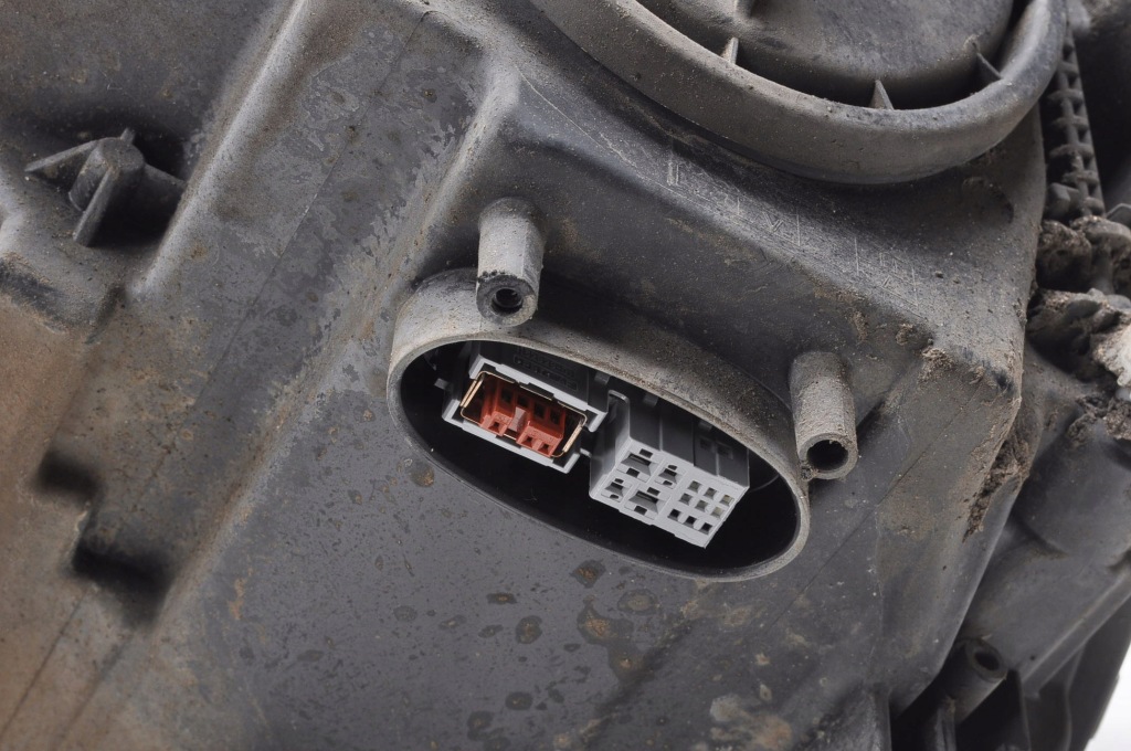 Mercedes w207 лампа правая передняя bi-xenon anglik a2078200259 Оригинал