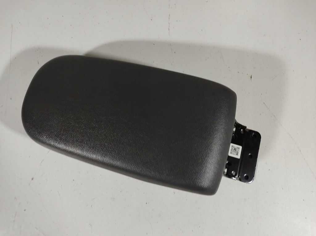 фото №8, Hyundai ioniq 17r- подлокотник