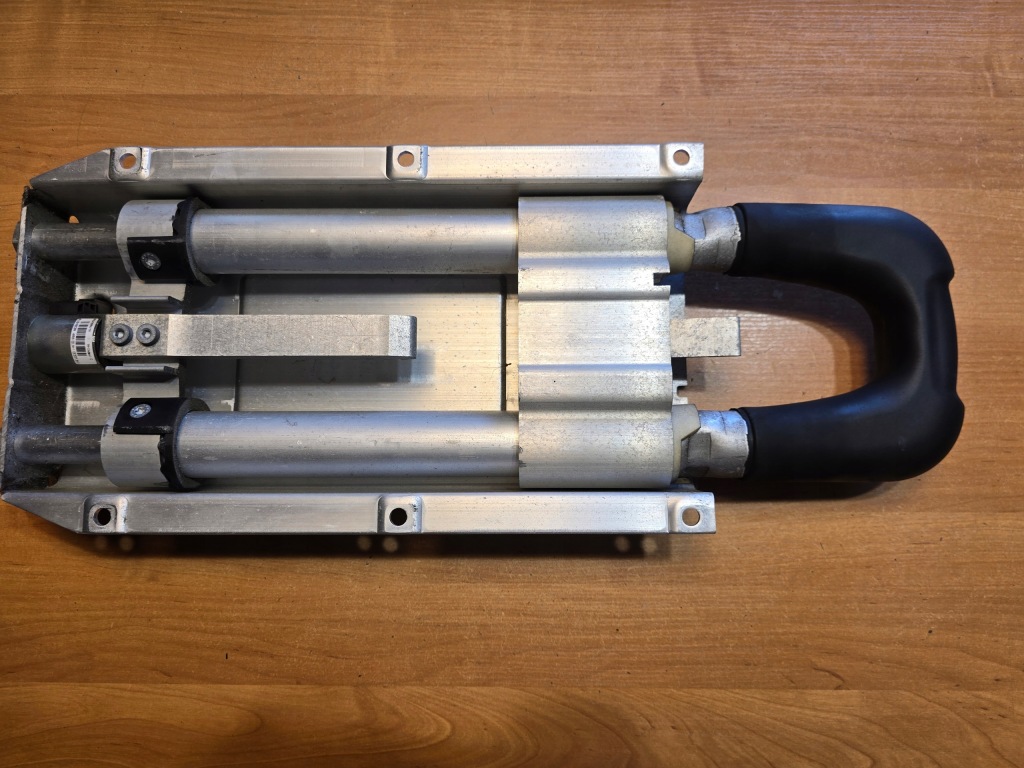 фото №8, Bmw 3 e46 cabrio підголівник піротехнічний дуга 8260316