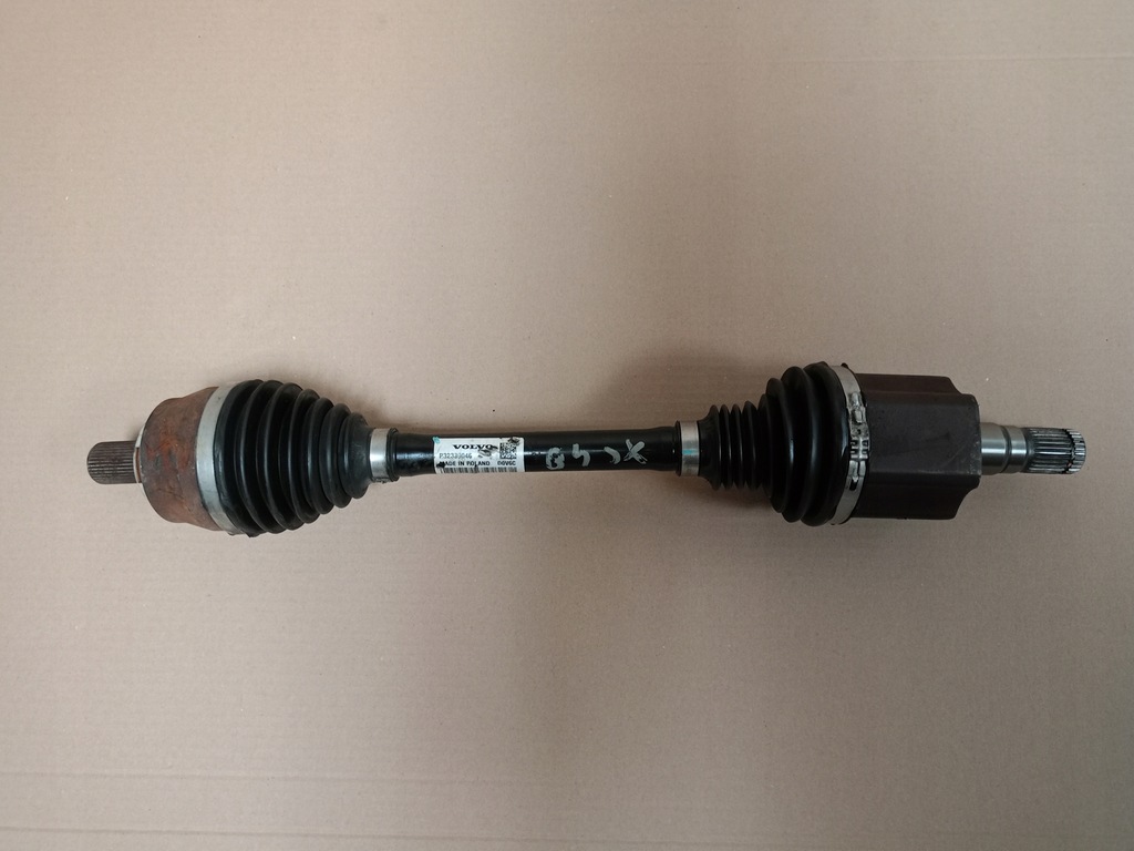 фото №1, Приводной вал перед левая volvo xc40 ii гибрид 32339046