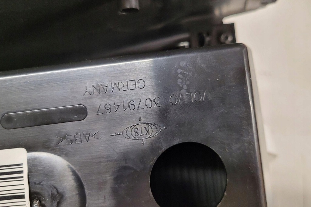 фото №8, Консоль панель приладів volvo xc60 30791467 2.4l дизель 120kw 2011