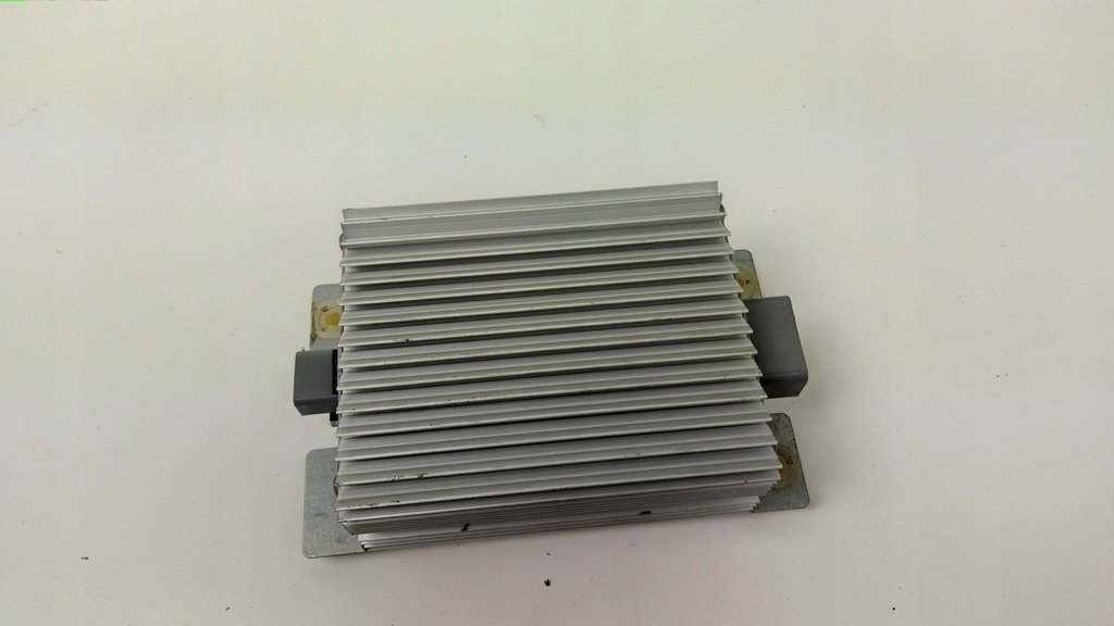 фото №1, Mustang v lift 10- усилитель радио ar3t-18c808-ab