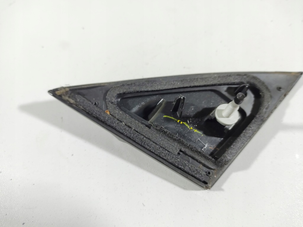 фото №7, Lexus is300h 13r треугольник защита крыла левая