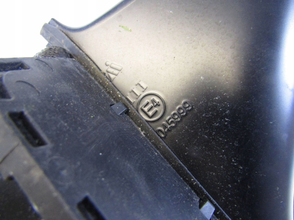 Tesla model y зеркало каркас правое p1647720 Оригинал