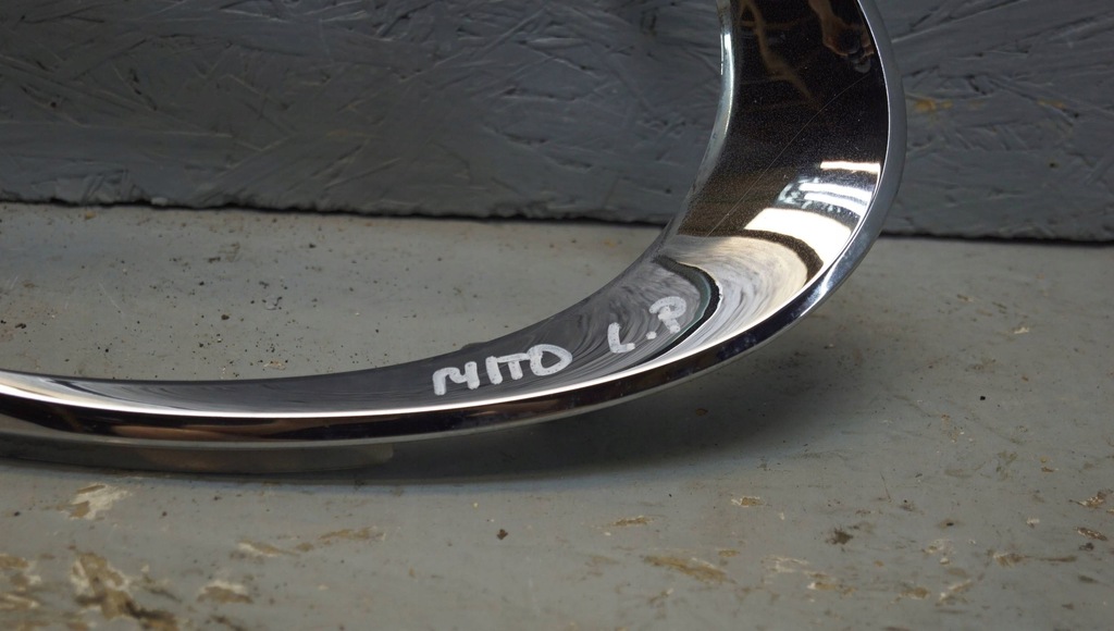 фото №4, Alfa romeo mito рамка лампи лівий перед хром 156084179