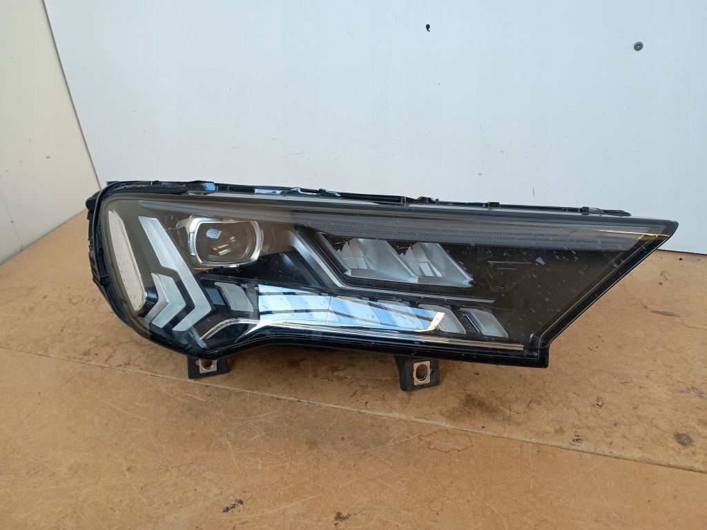 Фара правый  audi q7 full led matrix рестайлинг Доставка