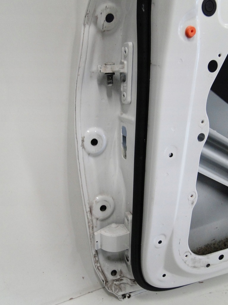 фото №10, Mercedes дверь правое задние белый 149 задняя правый e klasa 213 s213 kombi