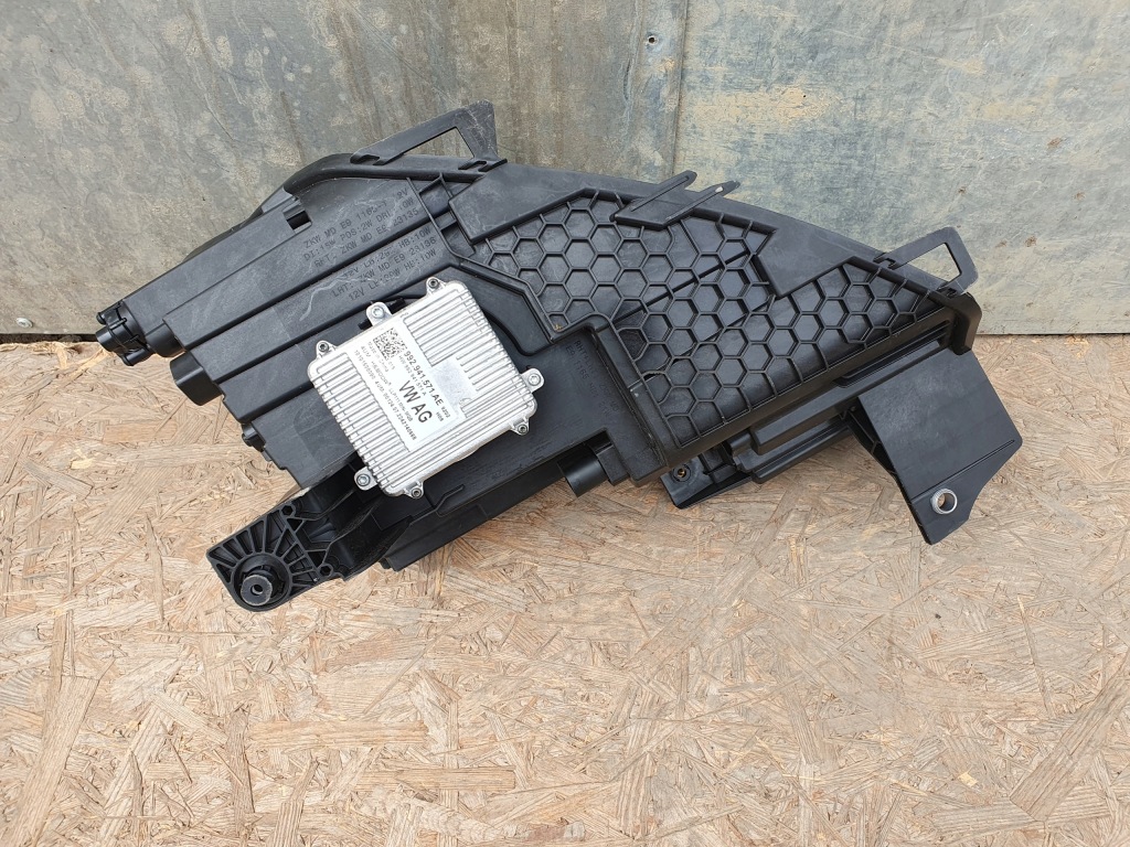 фото №5, Ford tourneo connect корпус лампи права перед