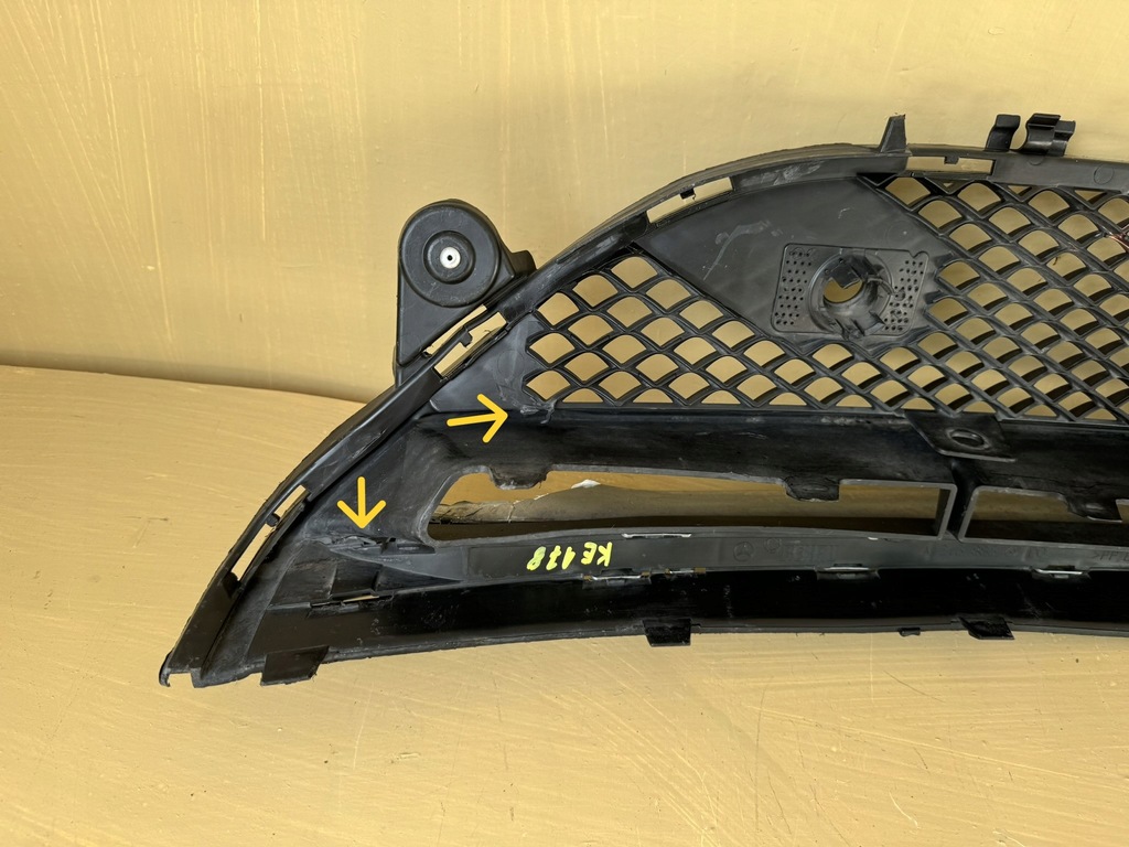 фото №14, Mercedes w213 amg 16-23r решётка накладка бампера перед a2138856900