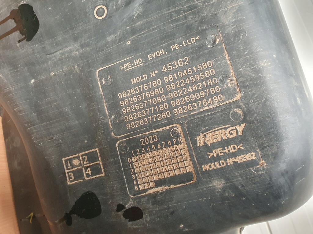 фото №9, Бак топлива bak citroen c3 iii aircross 9826377280 1.5 blue hdi