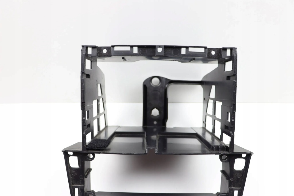 фото №3, Skoda superb i рамка каркас корзина радио 3u0858757