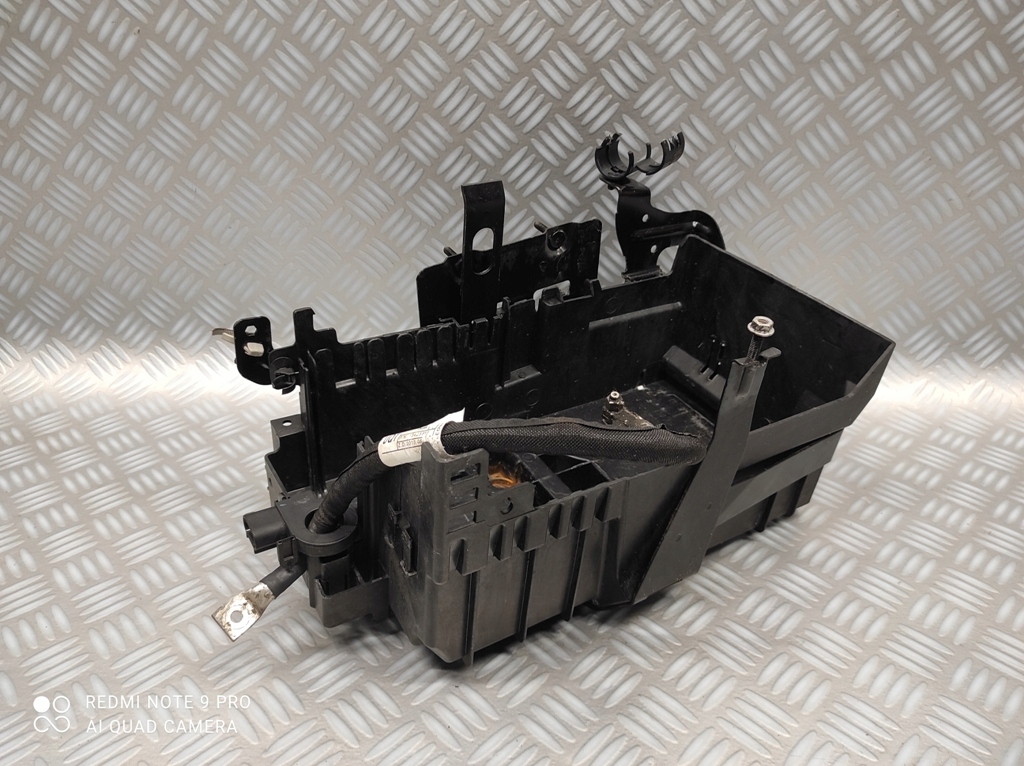 фото №2, Основание аккумулятор opel astra iv j