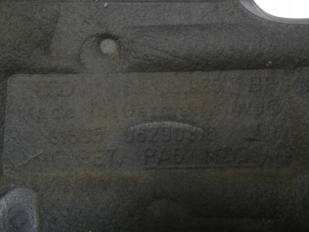 фото №13, Крышка защита двигателя верхний audi q3 8u 2.0 tfsi 06j103925bf