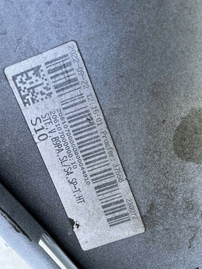 фото №15, Audi a4 b9 8w s line s4 бампер решётка радиатора 8w0 lift 8w0807437aq org fv 24h