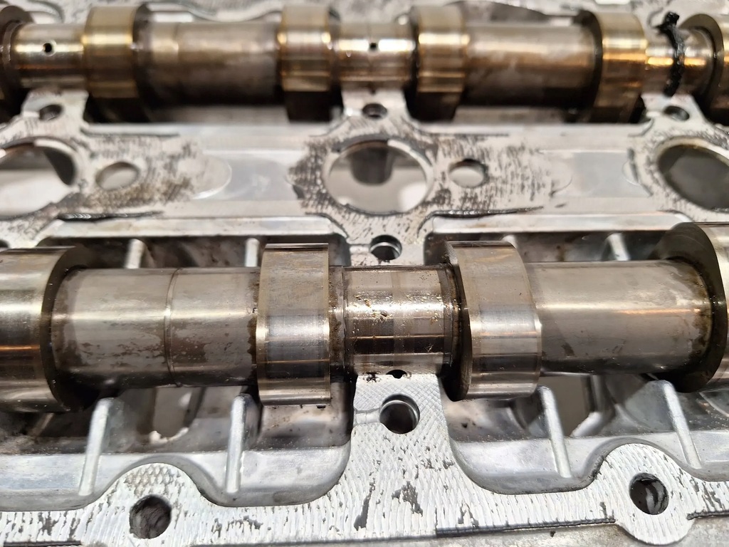 фото №6, Валы распределительного вала крышка 130c07155r renault master iii 2.3 dci 10-