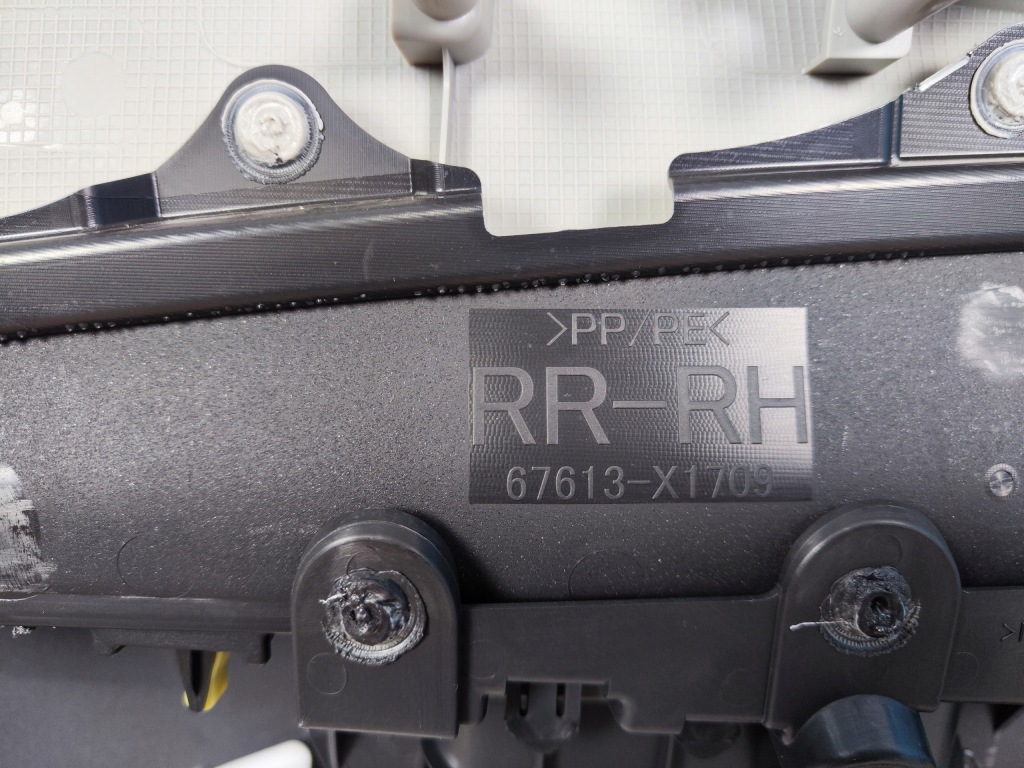 фото №8, Toyota corolla e21 обшивка двері правий задня 67613-x1709